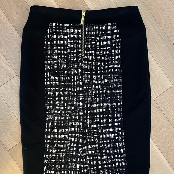 Michael Kors Black and White Patterned Women's Skirt size 4 - Picture 4 of 5